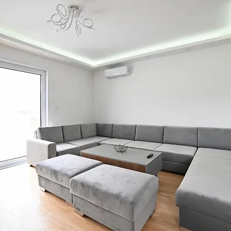 아파트 Cozy And Stylish