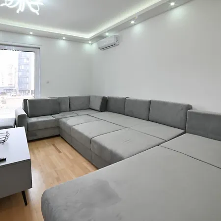 Cozy And Stylish Daire